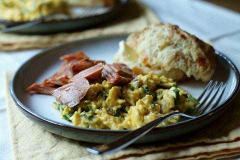 Herby Scrambled Eggs with Smoked Salmon and Lemon Zest Sea Salt